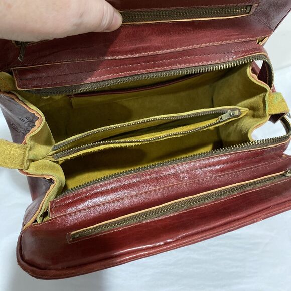 Vintage red tooled leather handbag purse Boho southwestern unique retro bag - Picture 10 of 12